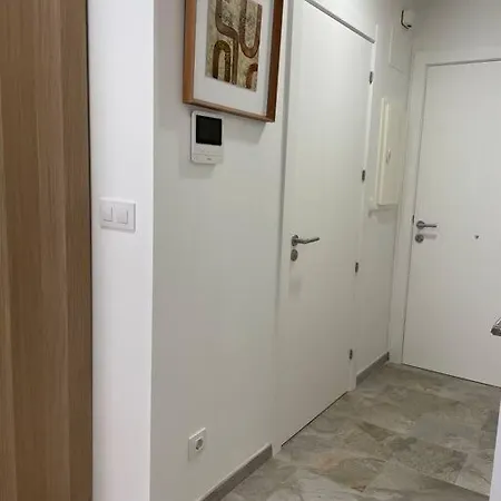 Moderno Apartamento Con Jardin San Saturnino Exterior photo