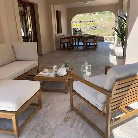 Moderno Apartamento Con Jardin San Saturnino Exterior photo